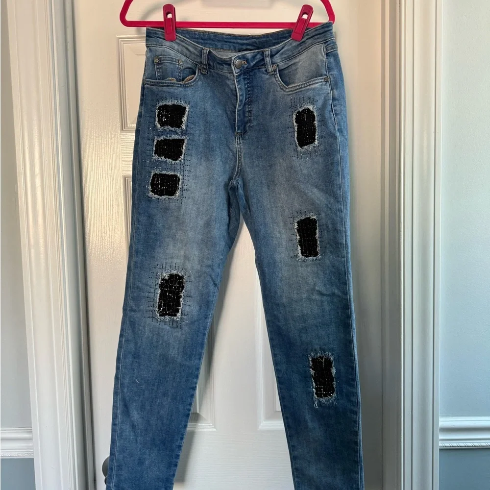 Joseph Ribkoff Rhinestone & Patch Work Cropped Jeans - Picture 4 of 7